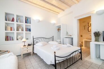 هتل Vincenzo Family Rooms