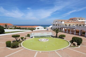 Le Maree Resort