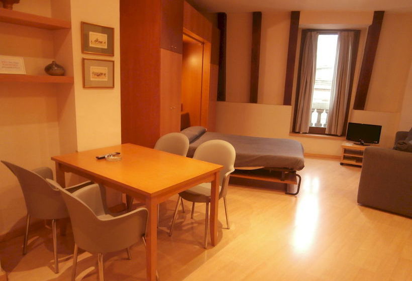 Apartaments Sant Jordi Santa Anna 2