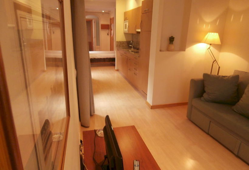 Apartaments Sant Jordi Santa Anna 2