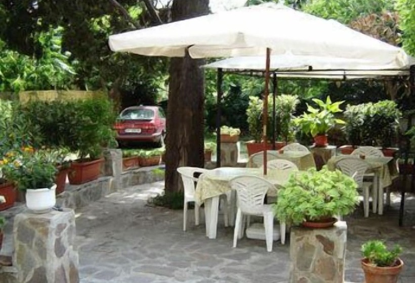 تختخواب و صبحانه Casa Toselli