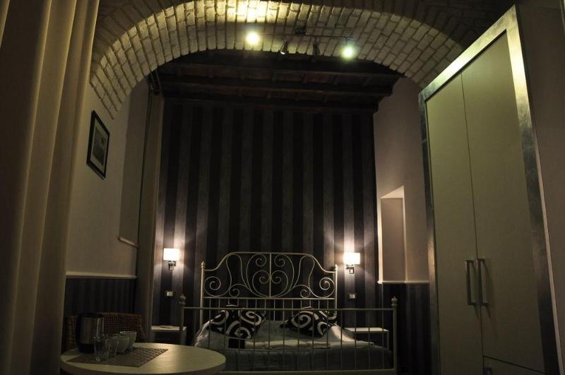 تختخواب و صبحانه Navona Nice Room