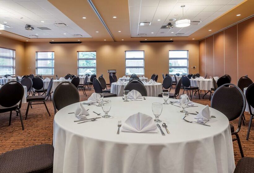 Best Western Plus, Bathurst Hotel & Suites