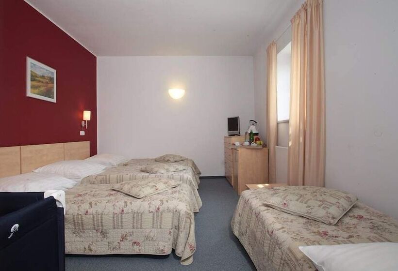 Fotos del hotel Chvalská Tvrz:  4