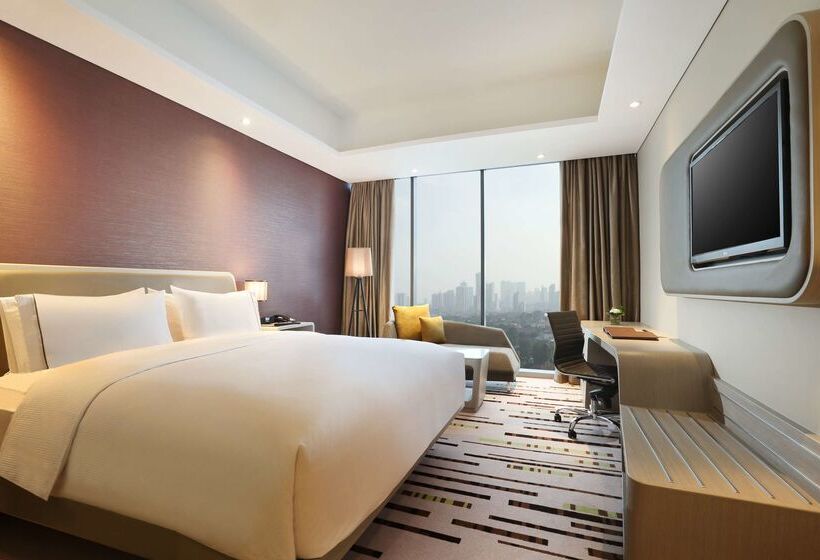 בית מלון כפרי Doubletree By Hilton Jakarta   Diponegoro