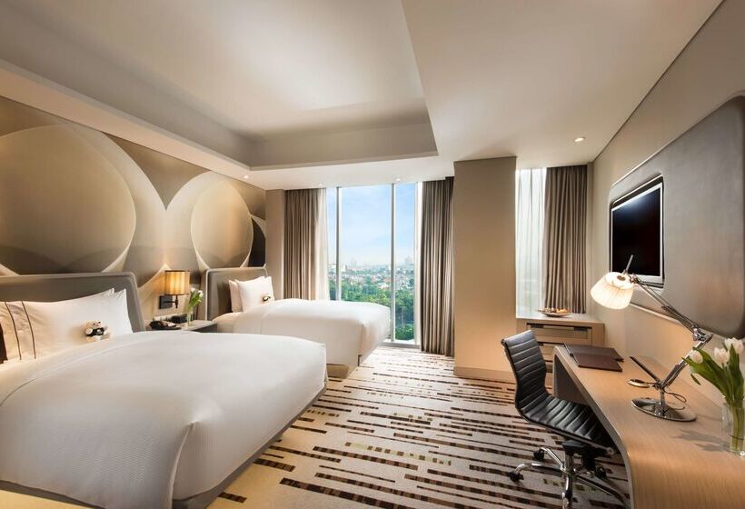 בית מלון כפרי Doubletree By Hilton Jakarta   Diponegoro