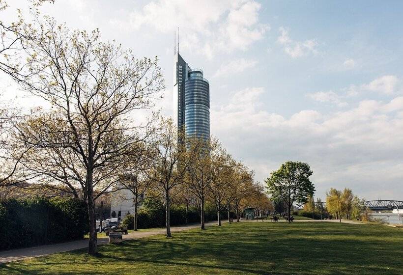 Fotos del hotel Harry S Home  & Apartments:  2