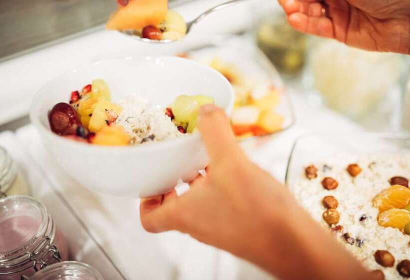 Fotos del hotel Harry S Home  & Apartments:  5