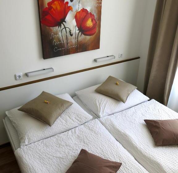 Fotos del hotel Kibi Rooms:  37