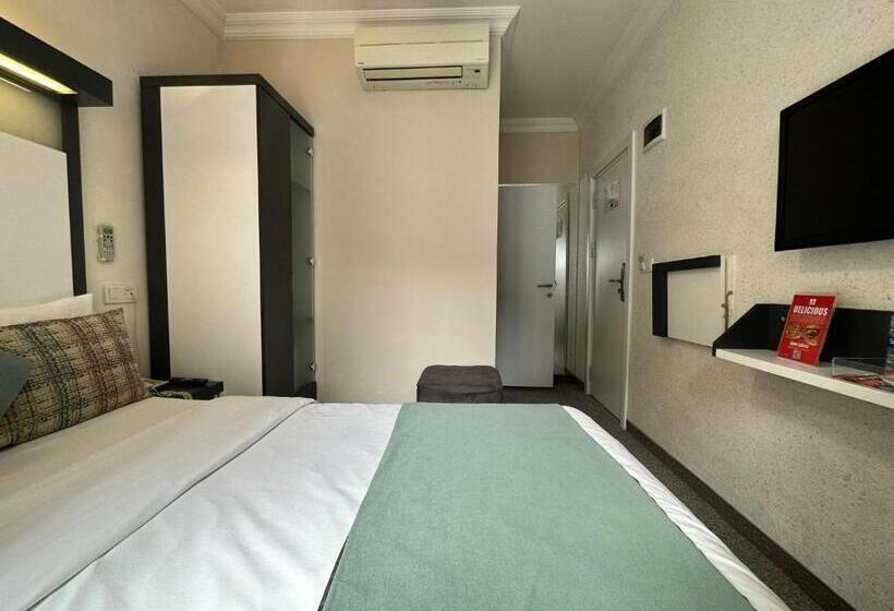 The Legend Platine Suite