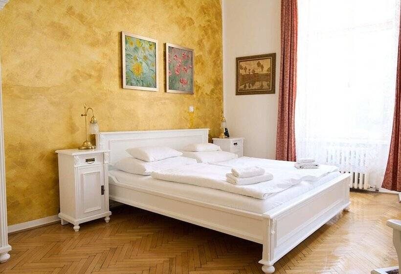 Fotos del hotel U Zlateho Jelena:  2