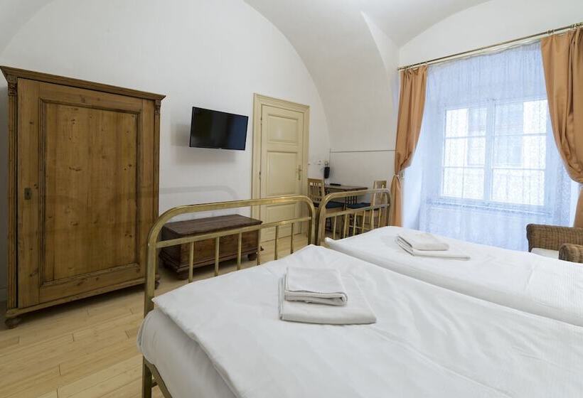 Fotos del hotel U Zlateho Jelena:  23