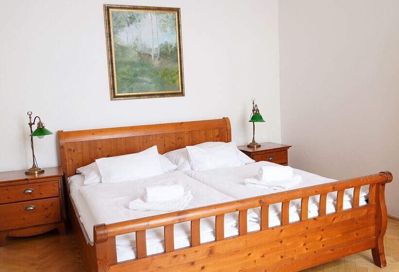 Fotos del hotel U Zlateho Jelena:  30