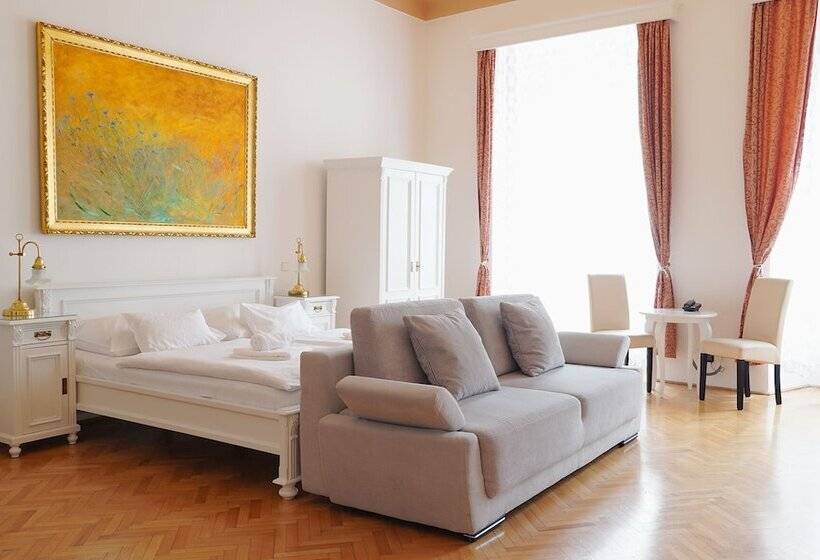 Fotos del hotel U Zlateho Jelena:  34