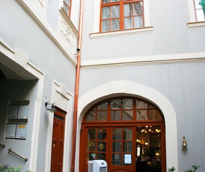 Fotos del hotel U Zlateho Jelena:  47