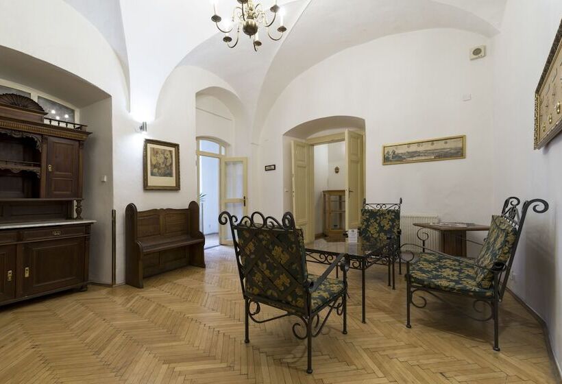 Fotos del hotel U Zlateho Jelena:  38