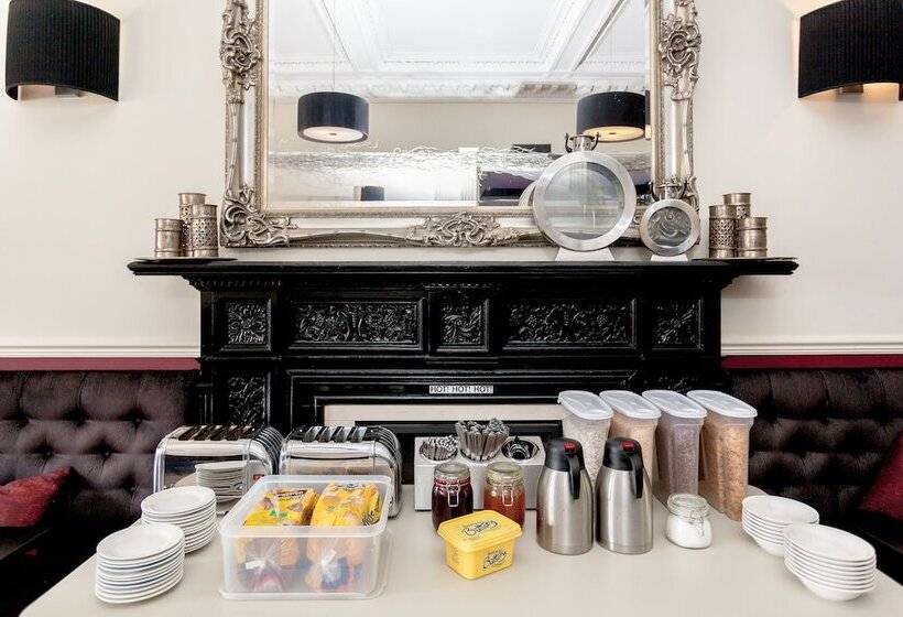 Fotos del hotel West End Hostel:  20