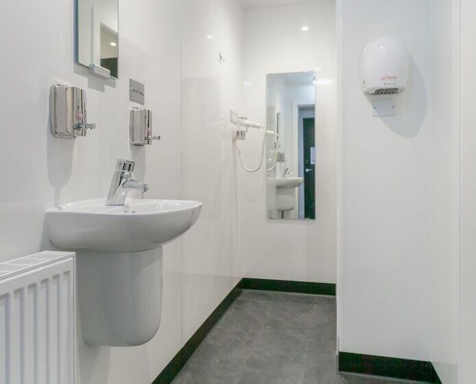 Fotos del hotel West End Hostel:  6