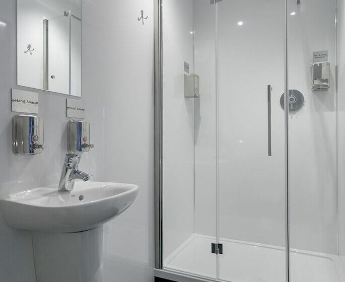 Fotos del hotel West End Hostel:  30