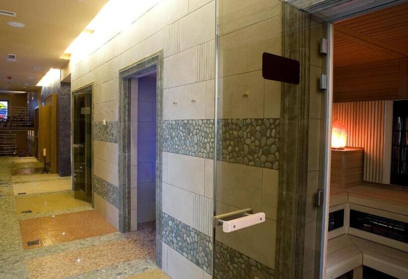 Mirta  San Simon Resort