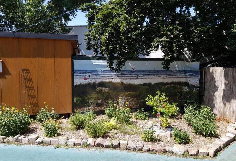 Курорт Easy Lodges Berlin