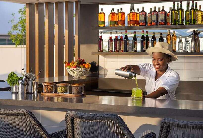 هتل Doubletree By Hilton Abu Dhabi Yas Island Residences