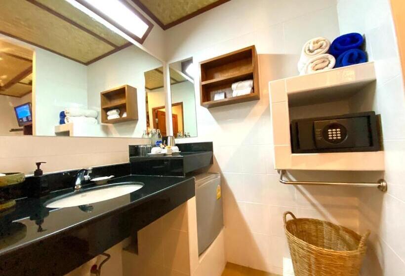 Friendship Beach Resort & Atmanjai Wellness Centre