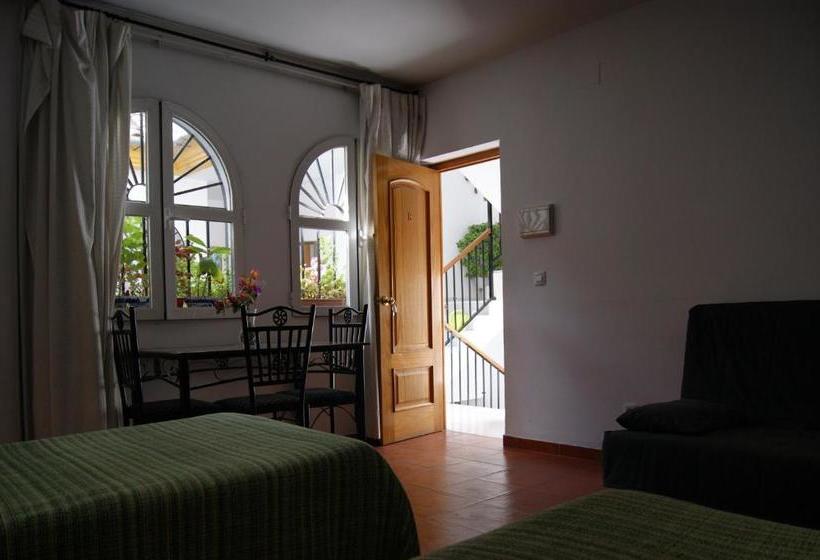 Hostal Alcazar I