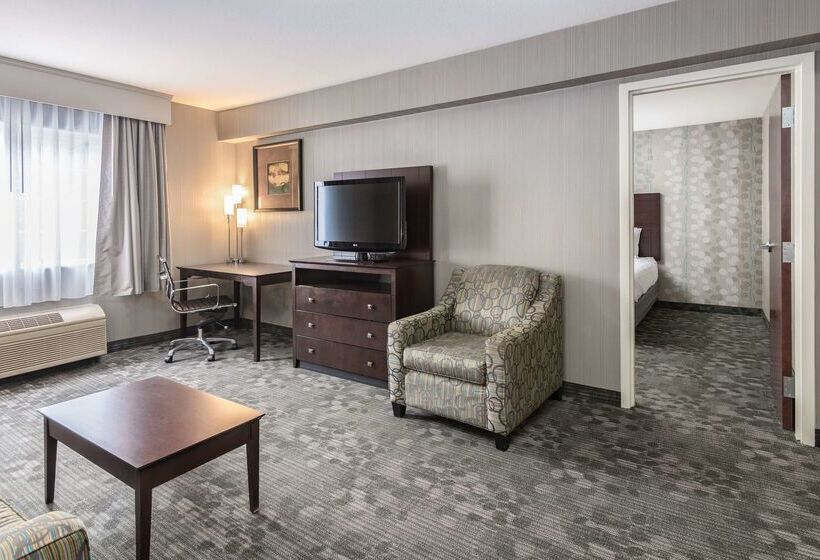 هتل Best Western Concord Inn And Suites