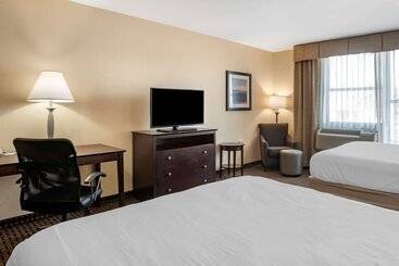 هتل Best Western Plus Philadelphia Airport South At Widener University
