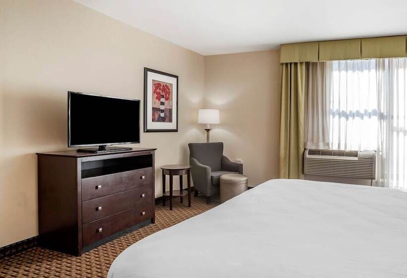 Отель Best Western Plus Philadelphia Airport South At Widener University