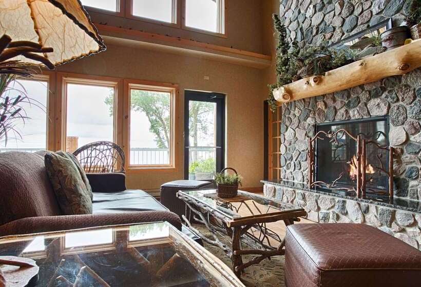 בית מלון כפרי Best Western Premier The Lodge On Lake Detroit