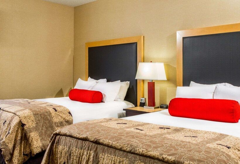 Cambria Hotel Traverse City