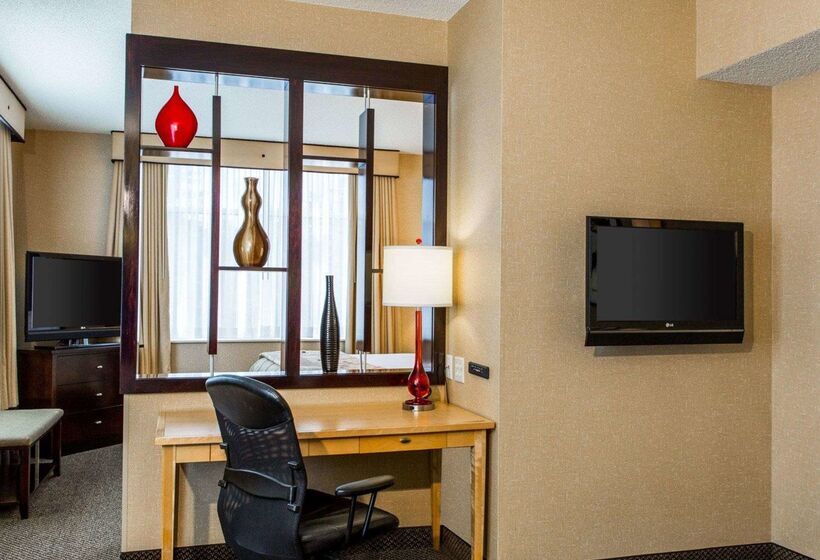 Cambria Hotel Traverse City