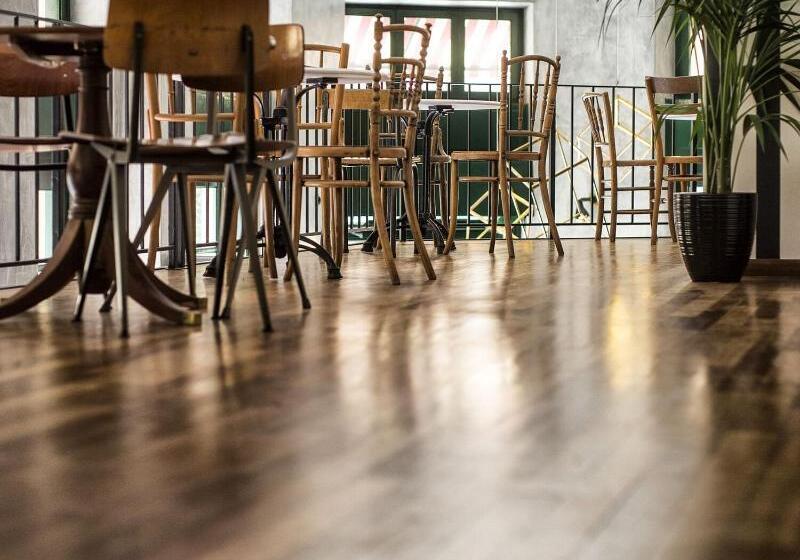 Fotos del hotel City Circus Athens:  12