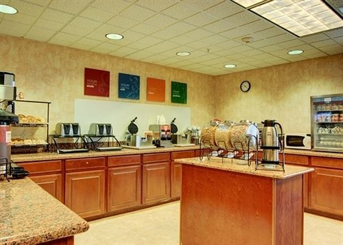 Отель Rodeway Inn Hadley - Amherst