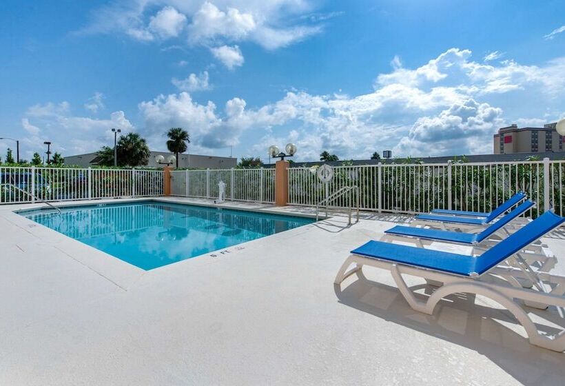 هتل Comfort Inn Kissimmee-Lake Buena Vista South