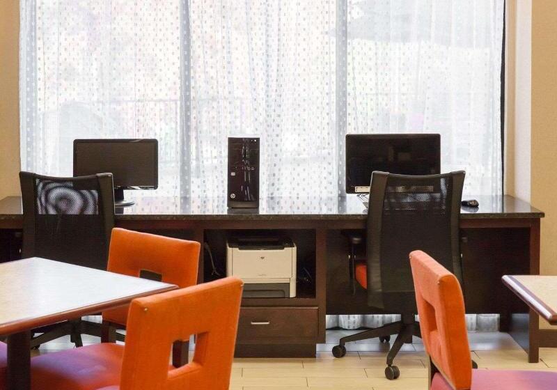 酒店 Comfort Inn Near Quantico Main Gate North