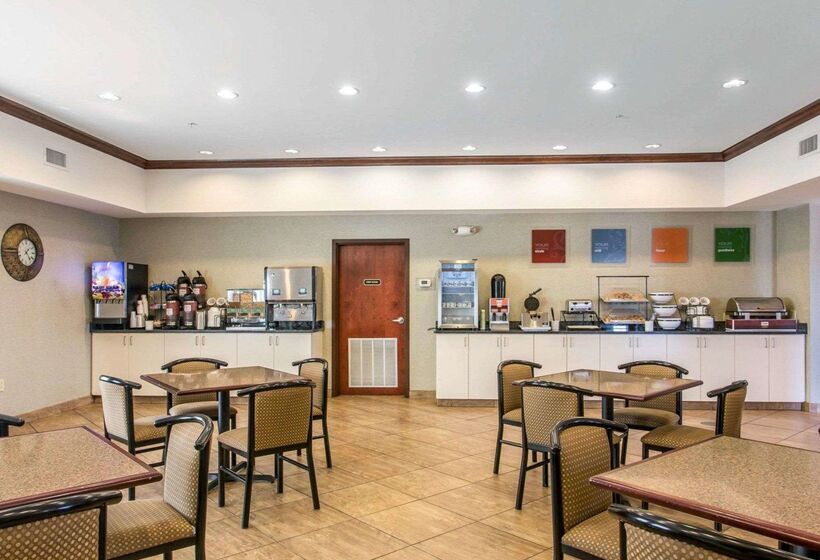 בית מלון כפרי Comfort Inn And Suites