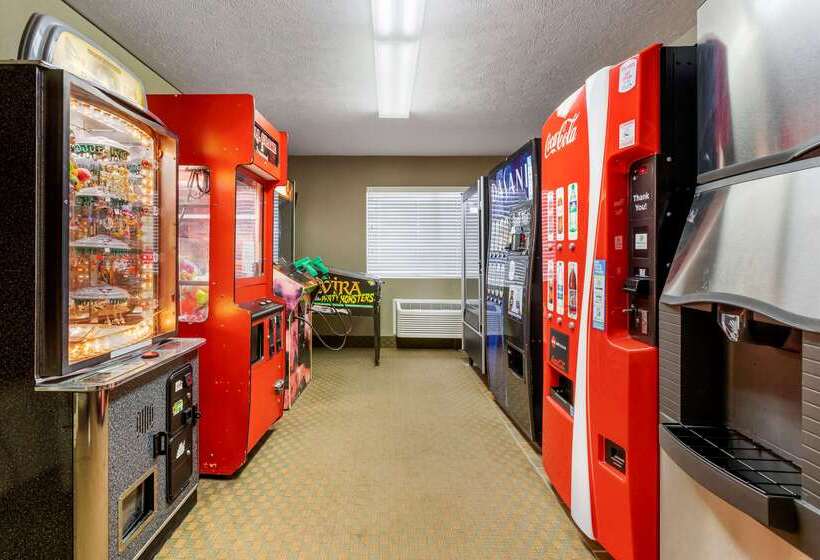 هتل Comfort Inn Traverse City