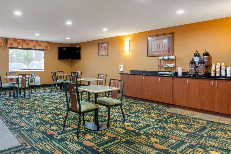 هتل Comfort Inn Traverse City