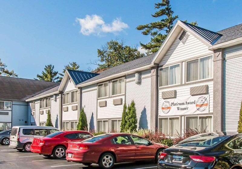 هتل Comfort Inn Traverse City