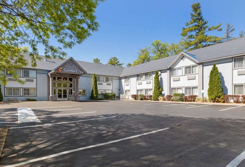 هتل Comfort Inn Traverse City