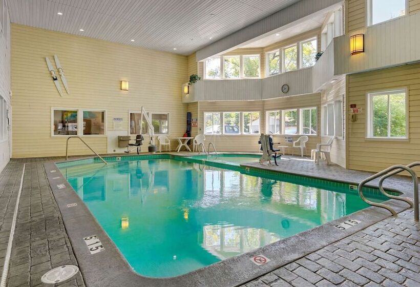 هتل Comfort Inn Traverse City