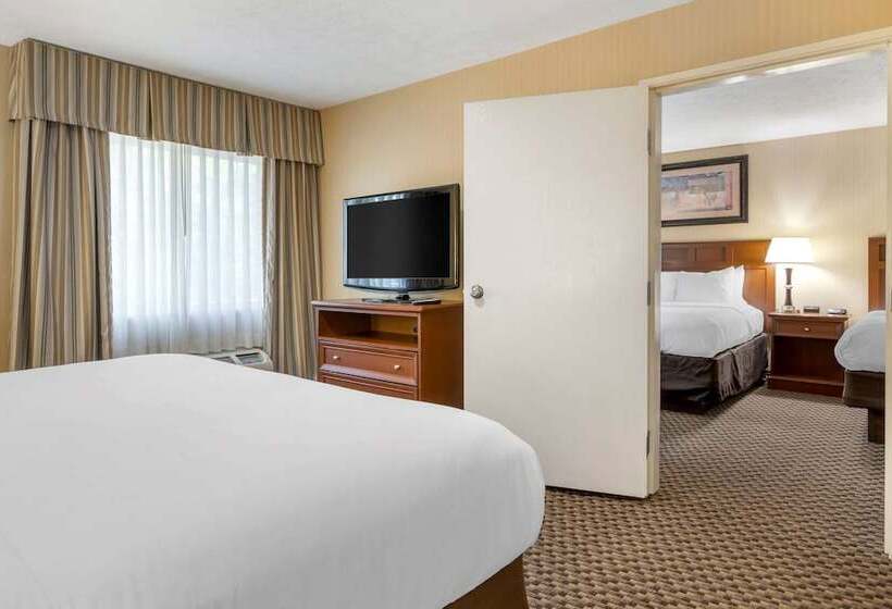 هتل Comfort Inn Traverse City