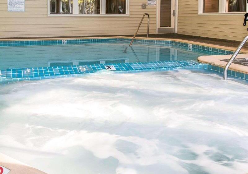 هتل Comfort Inn Traverse City