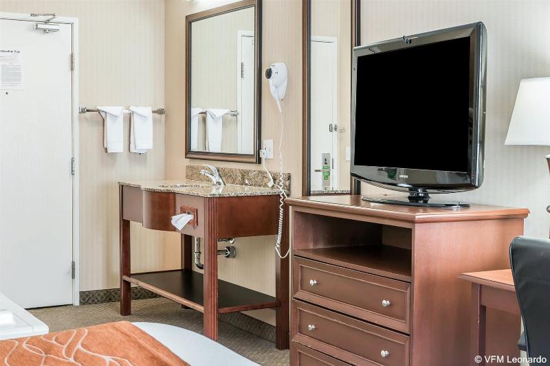 هتل Comfort Inn Traverse City