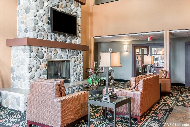 هتل Comfort Inn Traverse City