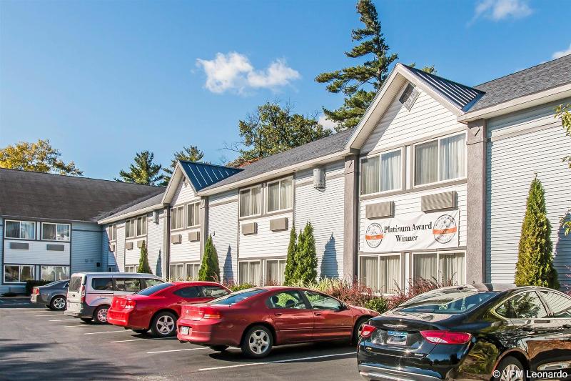 هتل Comfort Inn Traverse City