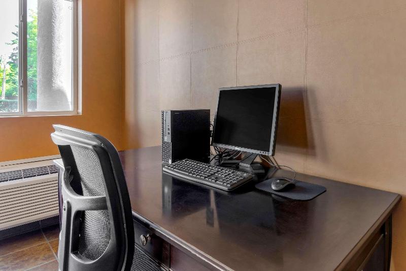 هتل Comfort Inn Traverse City